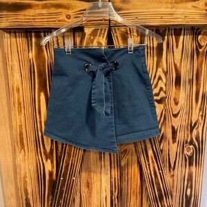 Stylish Blue Skort with Tie